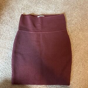 aritzia babaton mini skirt